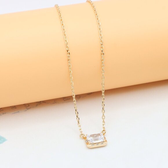 "Elegant Rose Gold Necklace with Crystal Charm, XPNL0392 - Picture 8 of 13